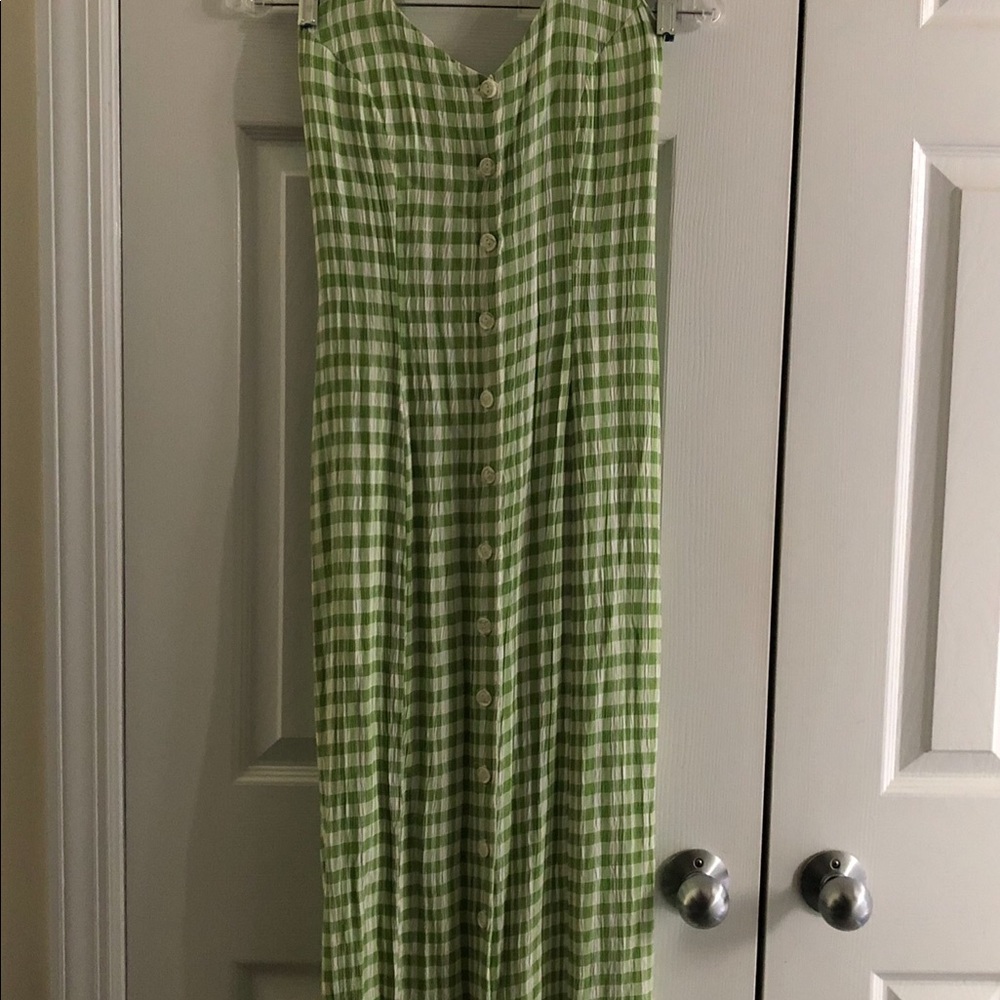 Halter NWOT summer dress  pretty lime green color.